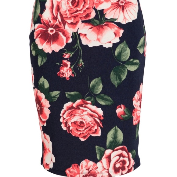 FLORAL PRINT PENCIL SKIRTS - Picture 2 of 5